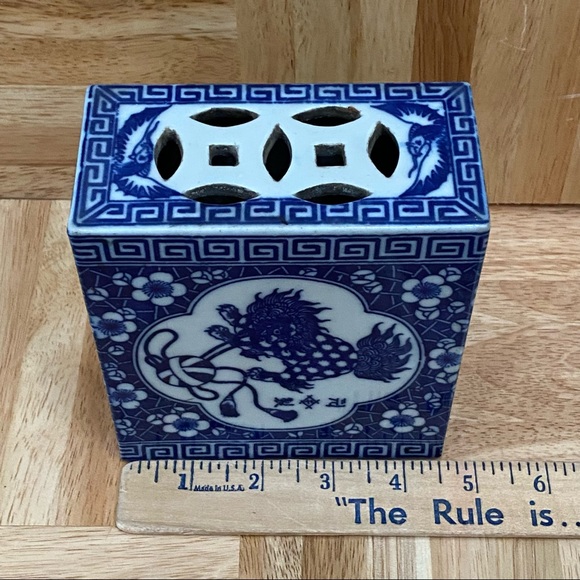 Vintage Blue White Chinese Porcelain Pillow Brick Headrest Guardian Lion Foo Dog - Picture 7 of 14